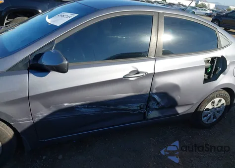 2016 Hyundai Accent Se z USA, uszkodzony, nr VIN KMHCT4AE2GU124257